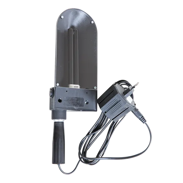 wood-lampe-medicale-luniere-noire.webp